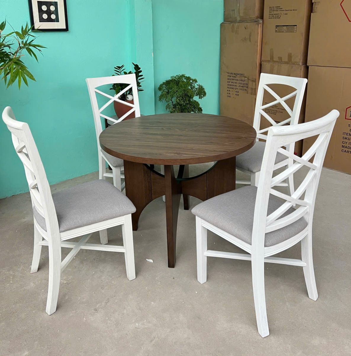 Bộ bàn ăn giá rẻ tại Sài Gòn