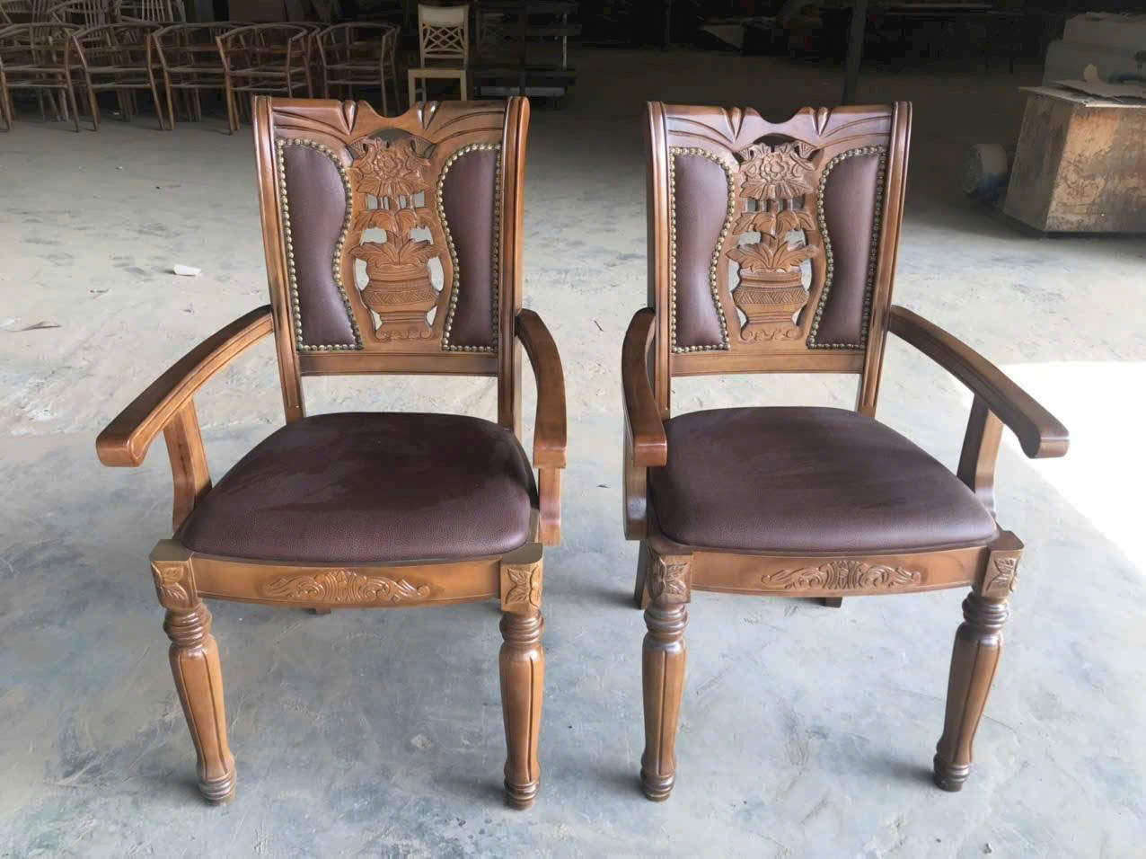 Ghế Ăn chân gỗ có lót nệm giá xưởng 