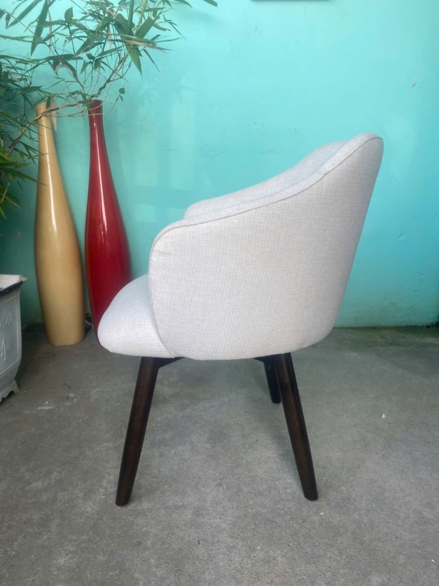 Ghế ăn lót nệm tựa lưng giá rẻ tại Bình Dương