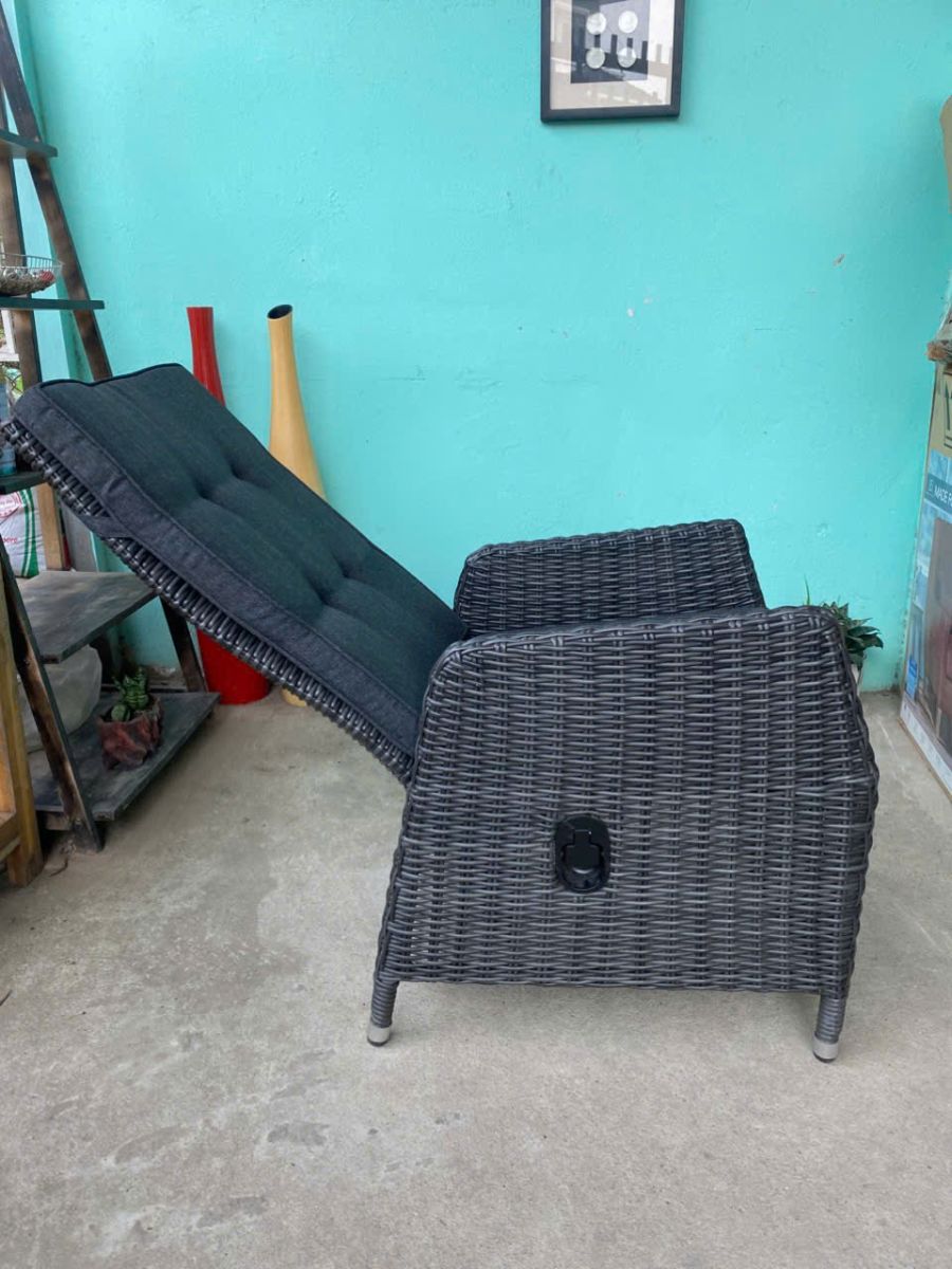 Ghế tựa lưng ngoài trời giá rẻ tại TPHCM