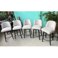 Ghế bar có nệm chân gỗ giá tốt bình dương