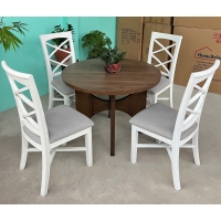 Bàn ăn gia đình hiện đại